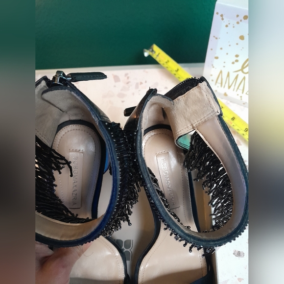 BCBG Beaded fringe heels size 8 - Picture 6 of 9